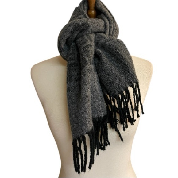 Fendi Monogram Scarf or Muffler - Picture 5 of 10